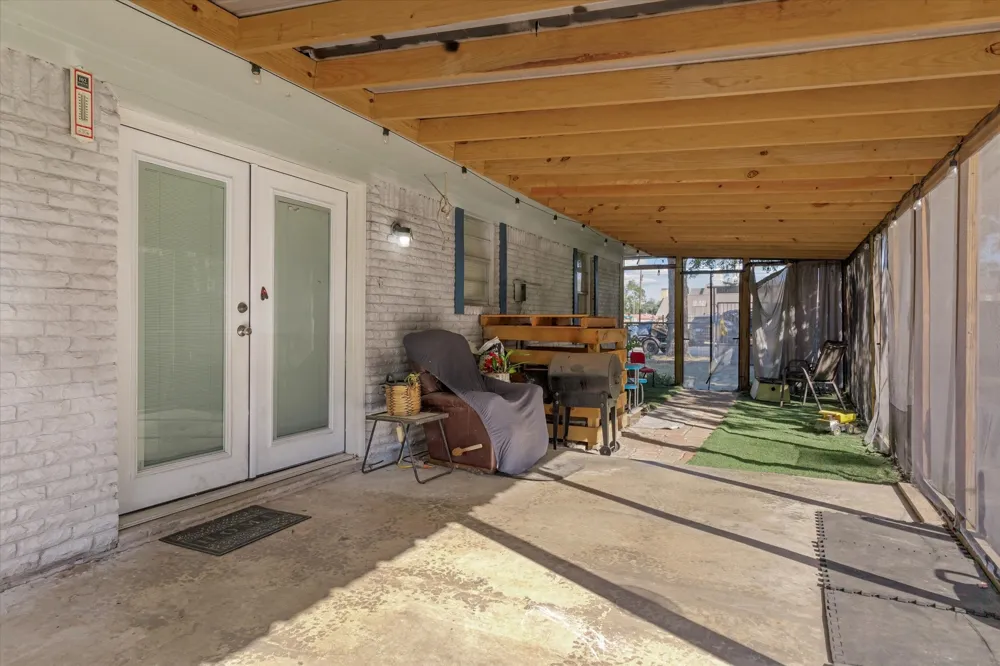 503 S Houston Street Edgewood, TX 75117