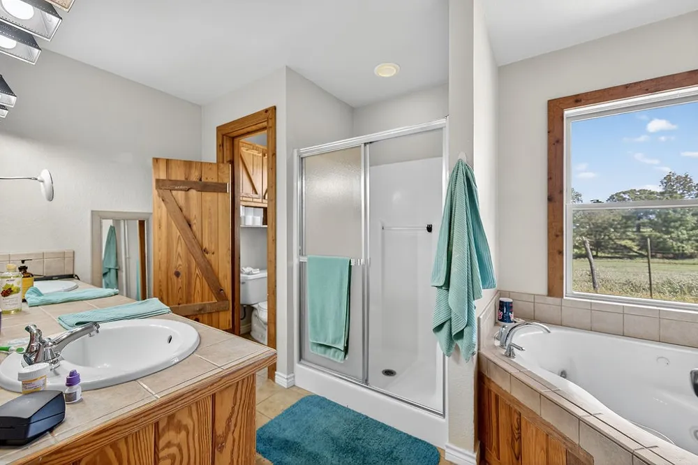 10769 County Road 3519 Murchison, TX 75778