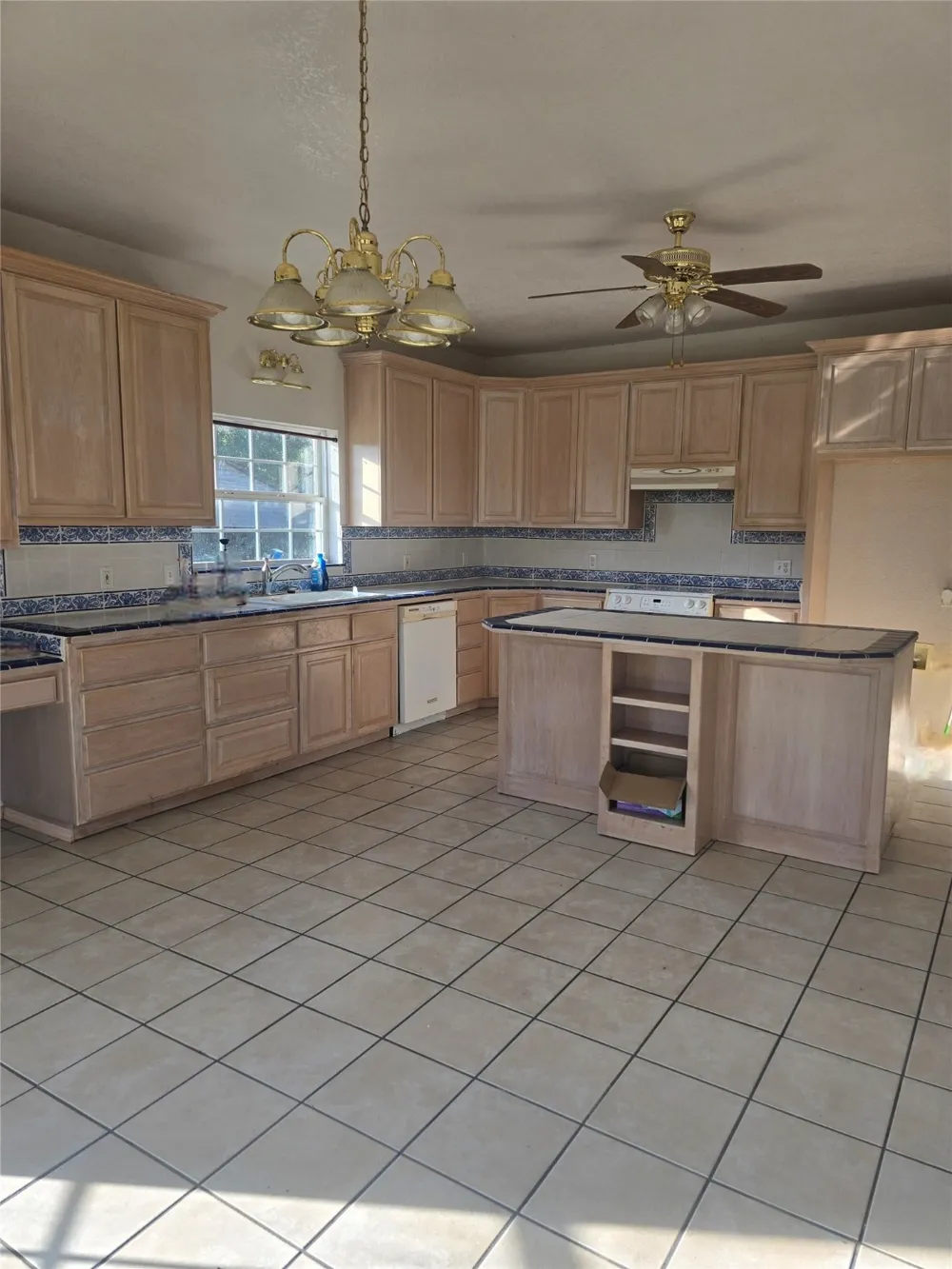 6559 FM 2068 Commerce, TX 75428