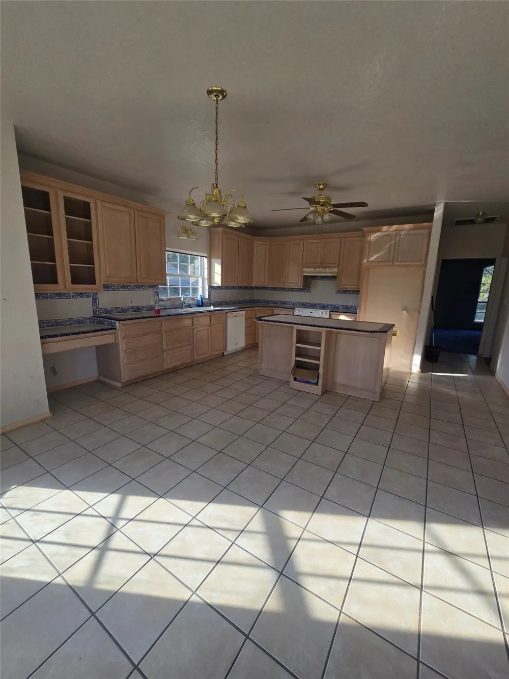 6559 FM 2068 Commerce, TX 75428