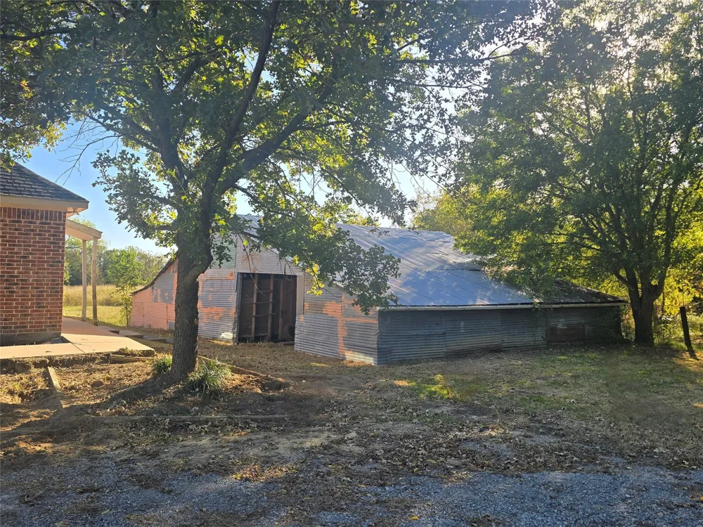 6559 FM 2068 Commerce, TX 75428