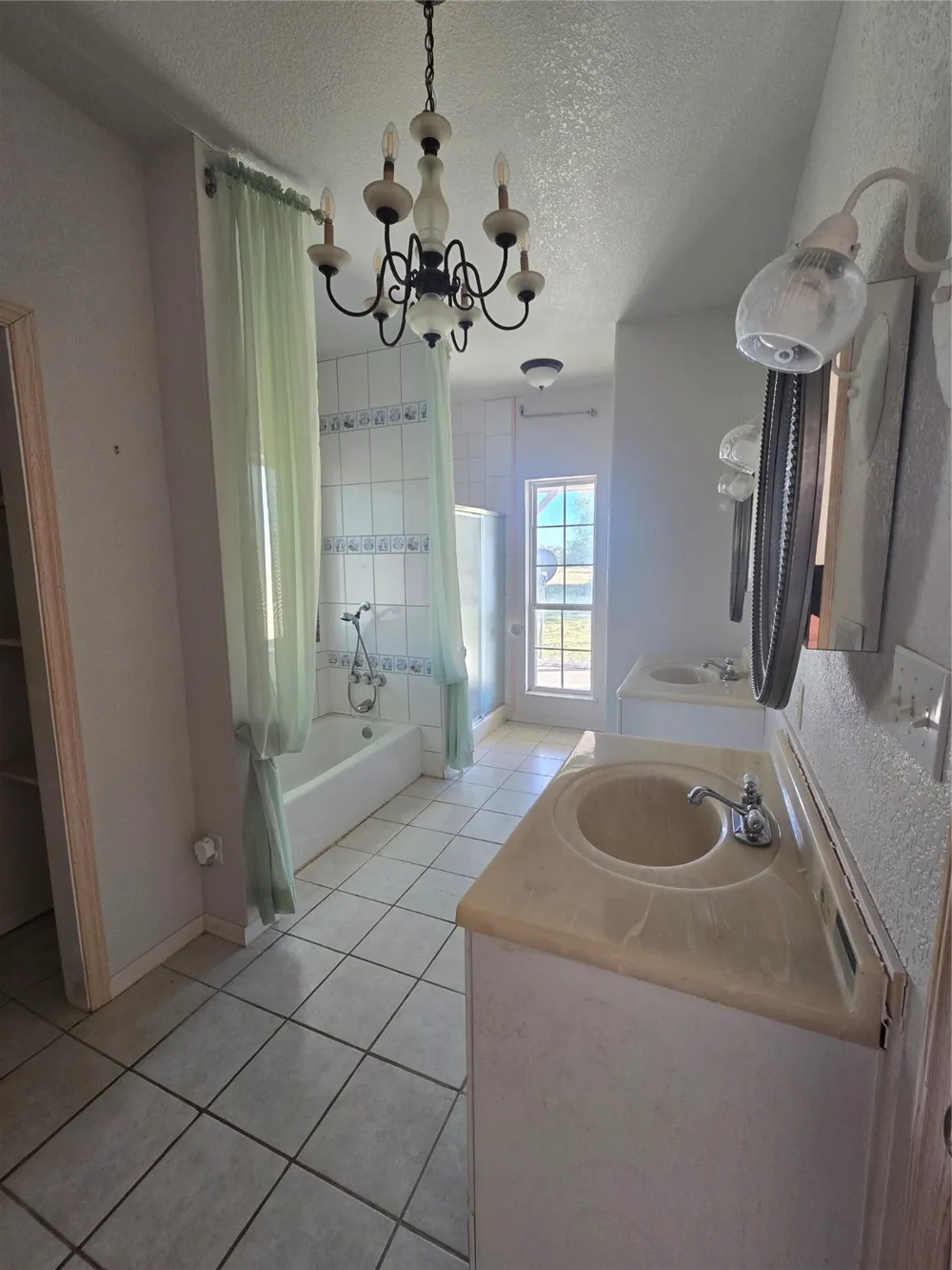 6559 FM 2068 Commerce, TX 75428