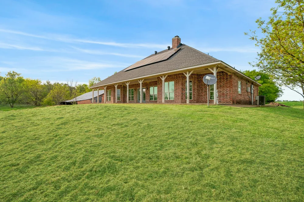 6559 FM 2068 Commerce, TX 75428