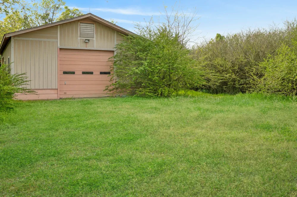 6559 FM 2068 Commerce, TX 75428