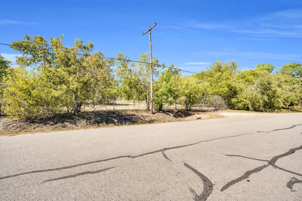 485 S Magnolia Street Crowley, TX 76036