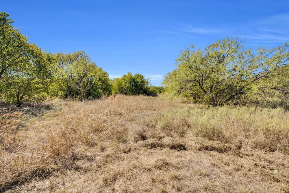 485 S Magnolia Street Crowley, TX 76036