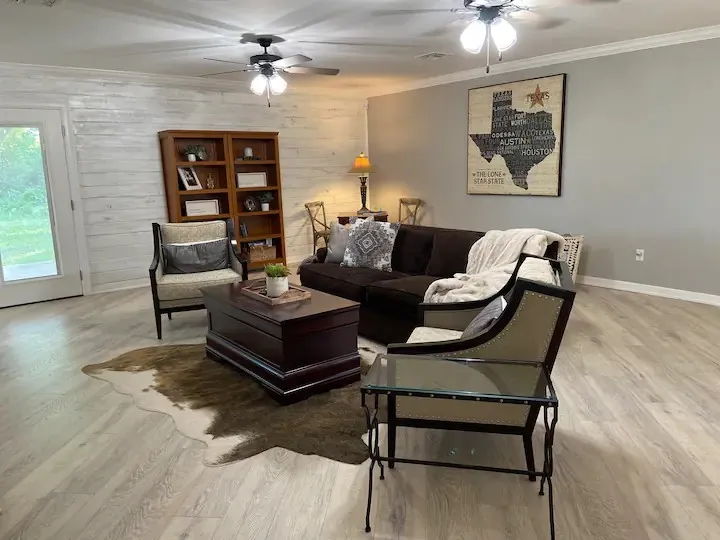 1402 Posey Brewer Road Sunset, TX 76270