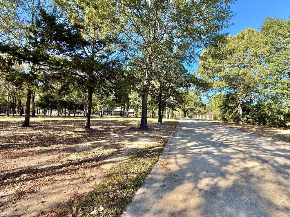Private Road 5943 Yantis, TX 75497