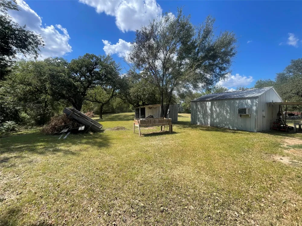 13822 Fm 4 Santo, TX 76472