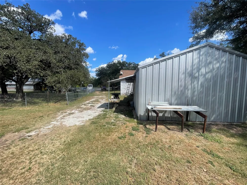 13822 Fm 4 Santo, TX 76472