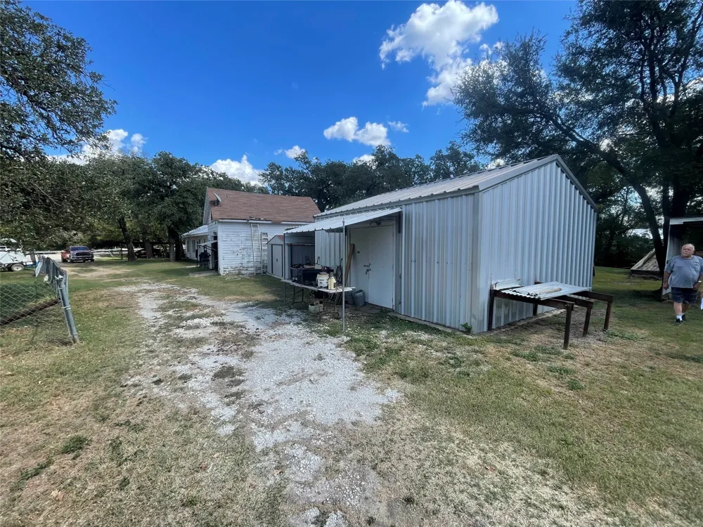 13822 Fm 4 Santo, TX 76472