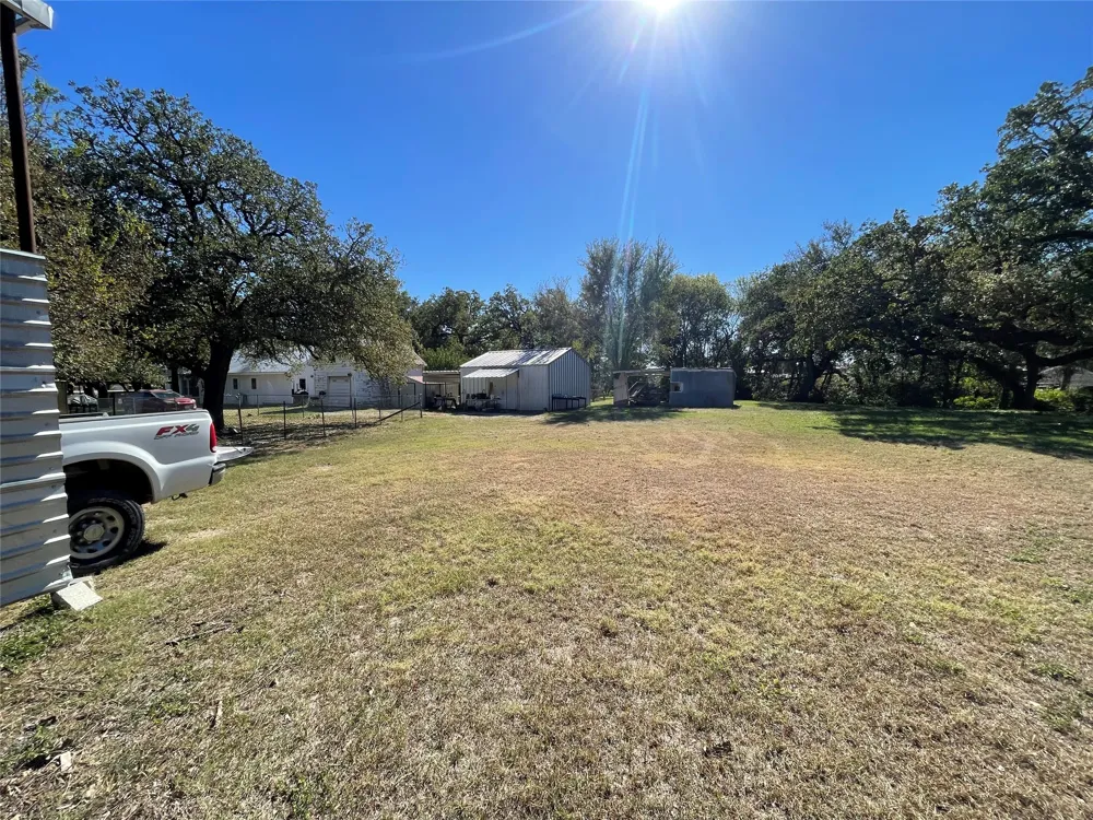 13822 Fm 4 Santo, TX 76472