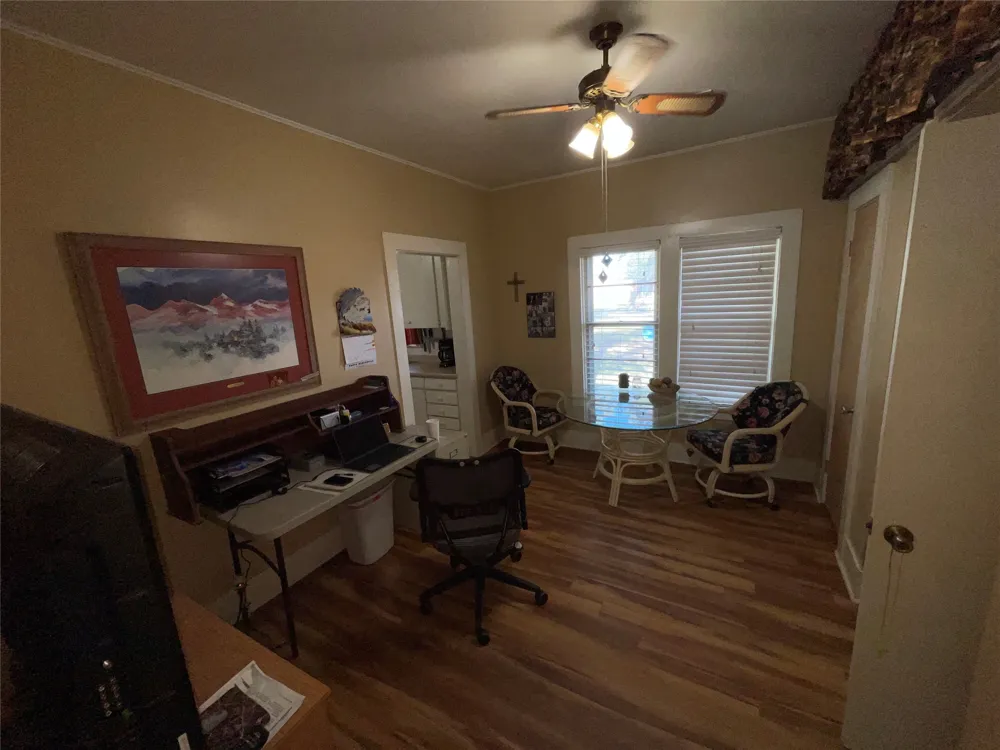 13822 Fm 4 Santo, TX 76472
