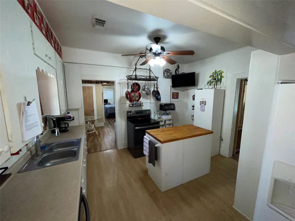 13822 Fm 4 Santo, TX 76472