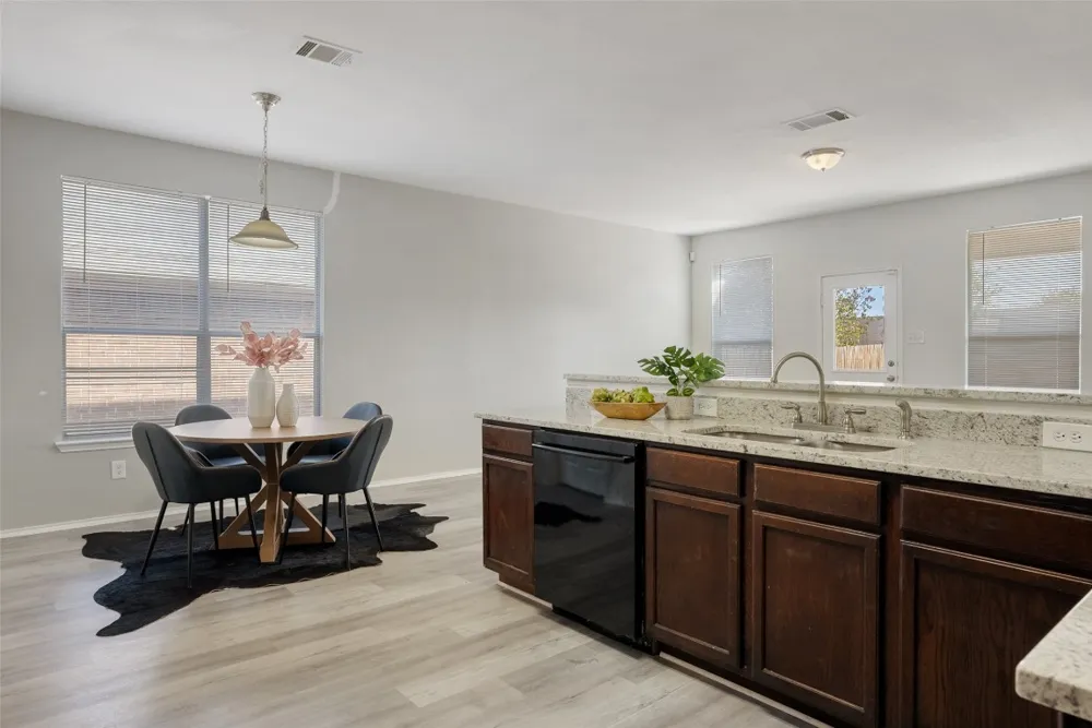 11853 Gaelic Drive Austin, TX 78754