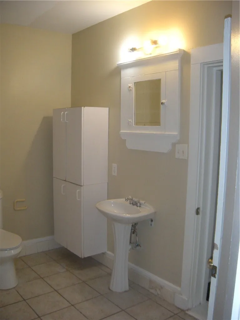 915 W 23rd Street #C Austin, TX 78705