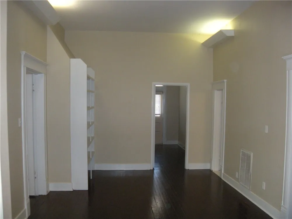 915 W 23rd Street #C Austin, TX 78705