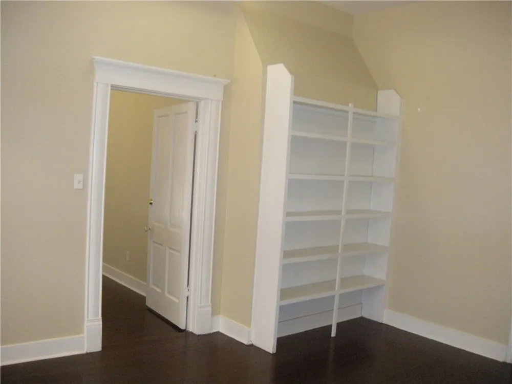 915 W 23rd Street #C Austin, TX 78705