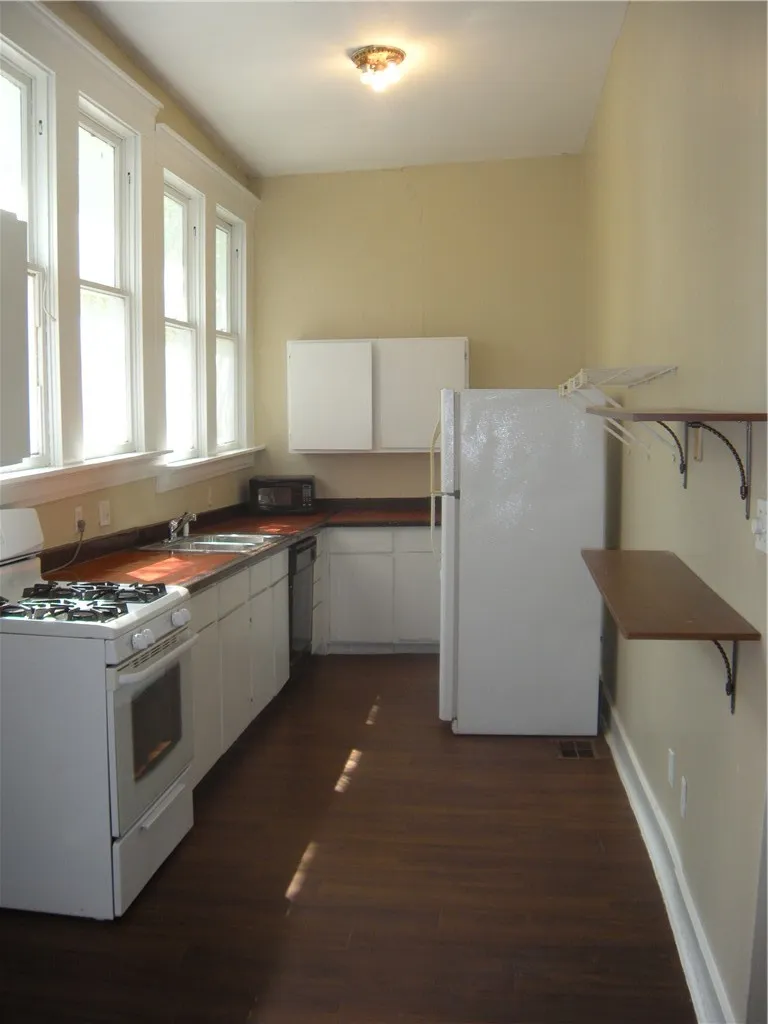 915 W 23rd Street #C Austin, TX 78705