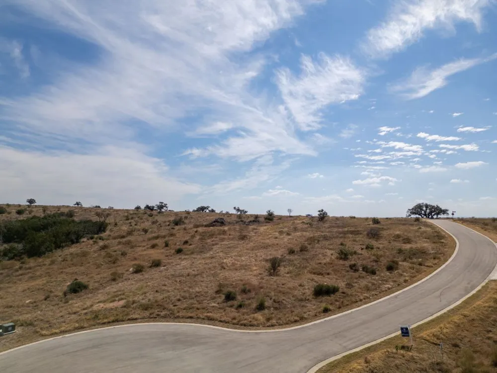 Falling Waters Drive Kingsland, TX 78639