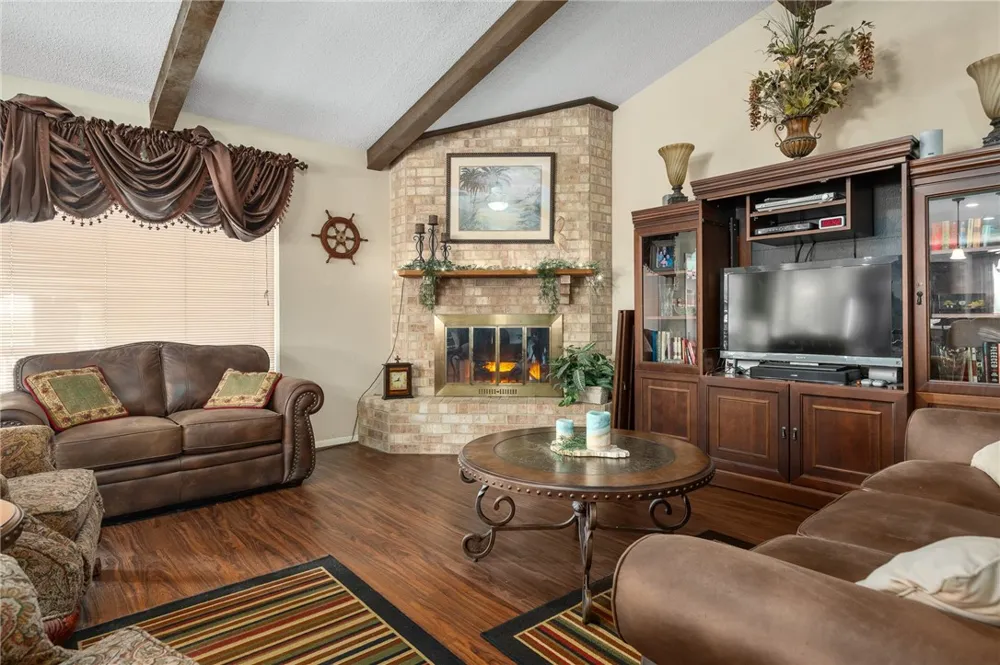 24515 La Ponderosa Mathis, TX 78368