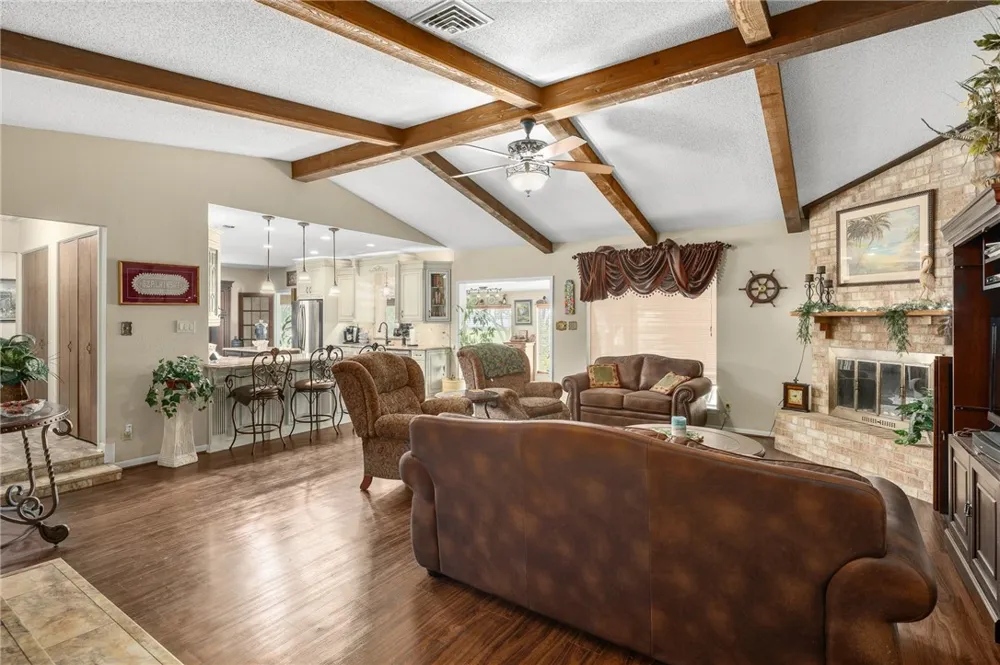 24515 La Ponderosa Mathis, TX 78368
