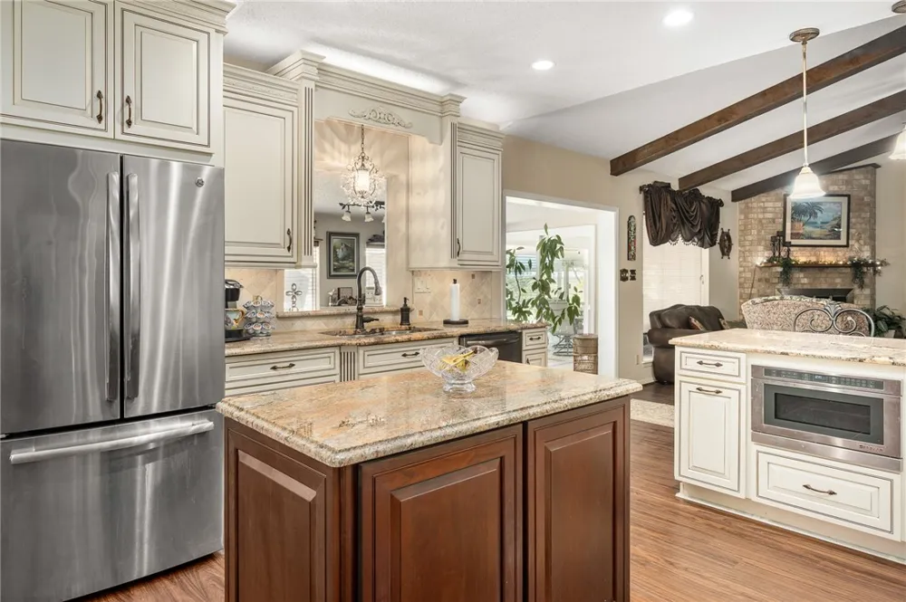 24515 La Ponderosa Mathis, TX 78368