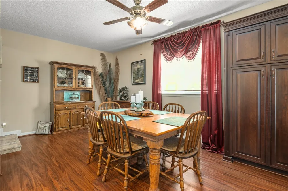 24515 La Ponderosa Mathis, TX 78368