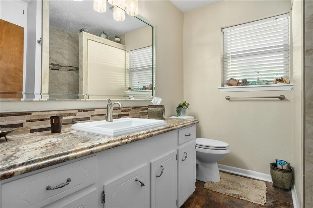24515 La Ponderosa Mathis, TX 78368