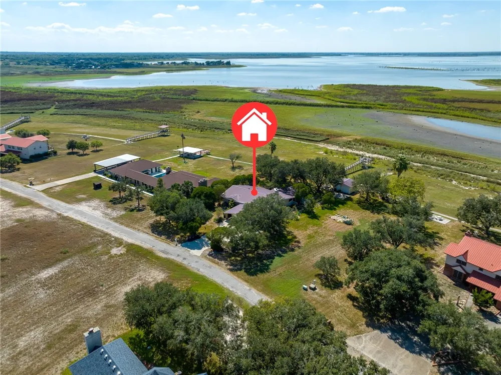 24515 La Ponderosa Mathis, TX 78368