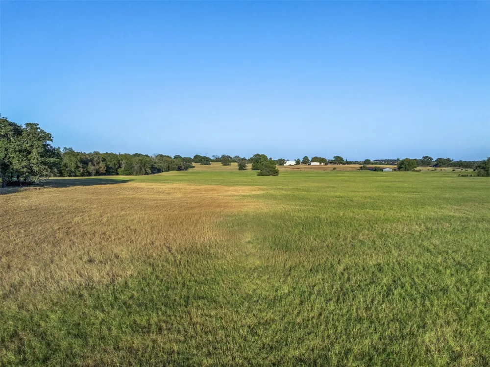 3419 County Road 309 Lexington, TX 78947