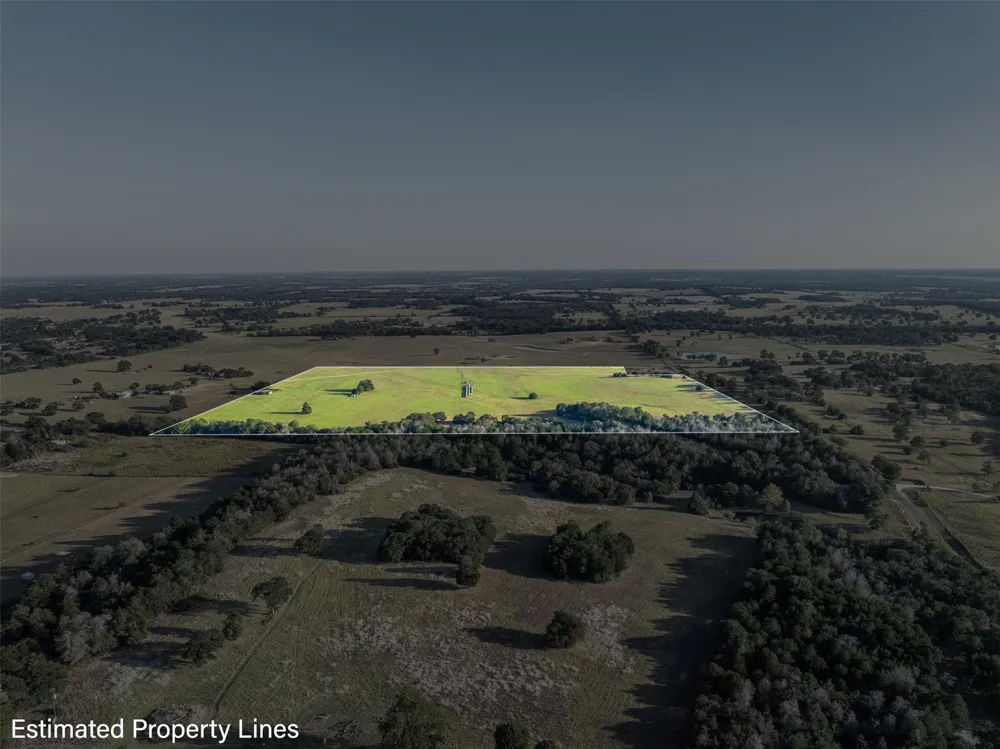 3419 County Road 309 Lexington, TX 78947