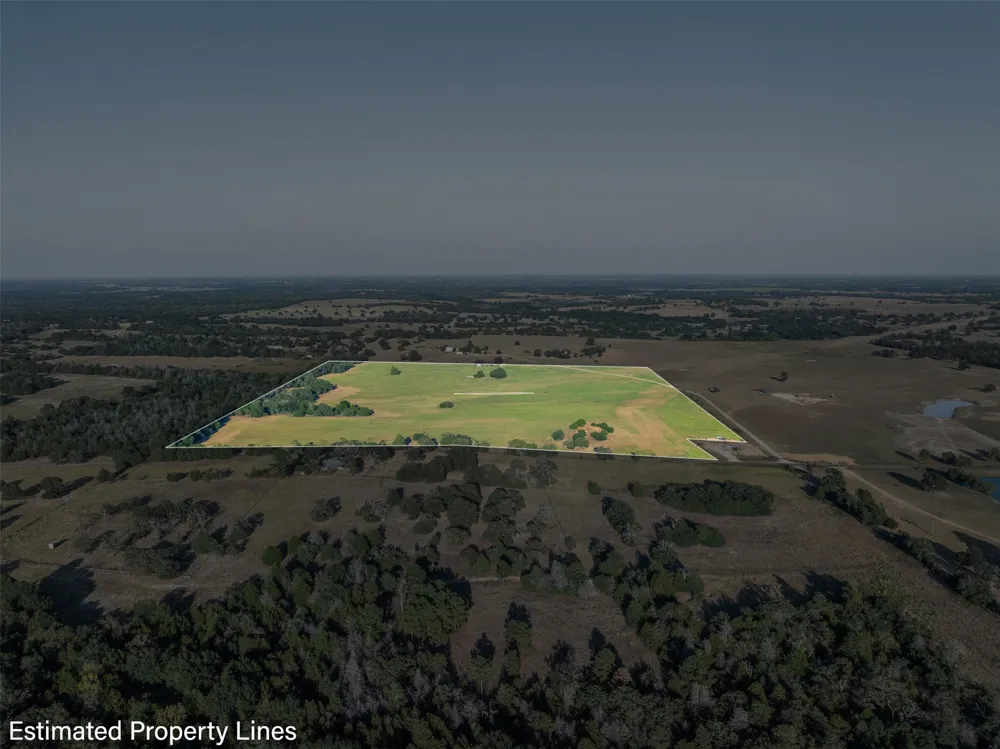 3419 County Road 309 Lexington, TX 78947