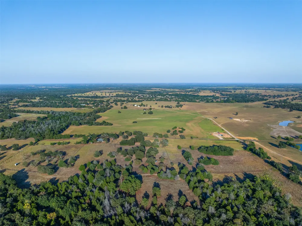 3419 County Road 309 Lexington, TX 78947