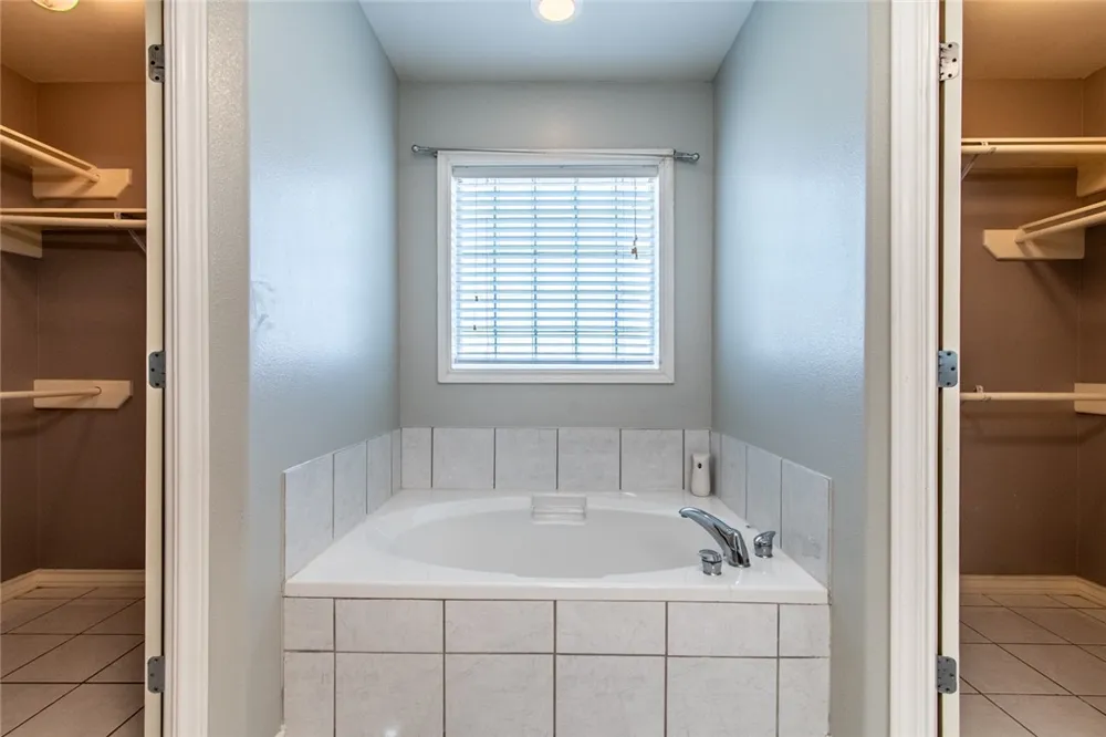 103 Collins Odem, TX 78370
