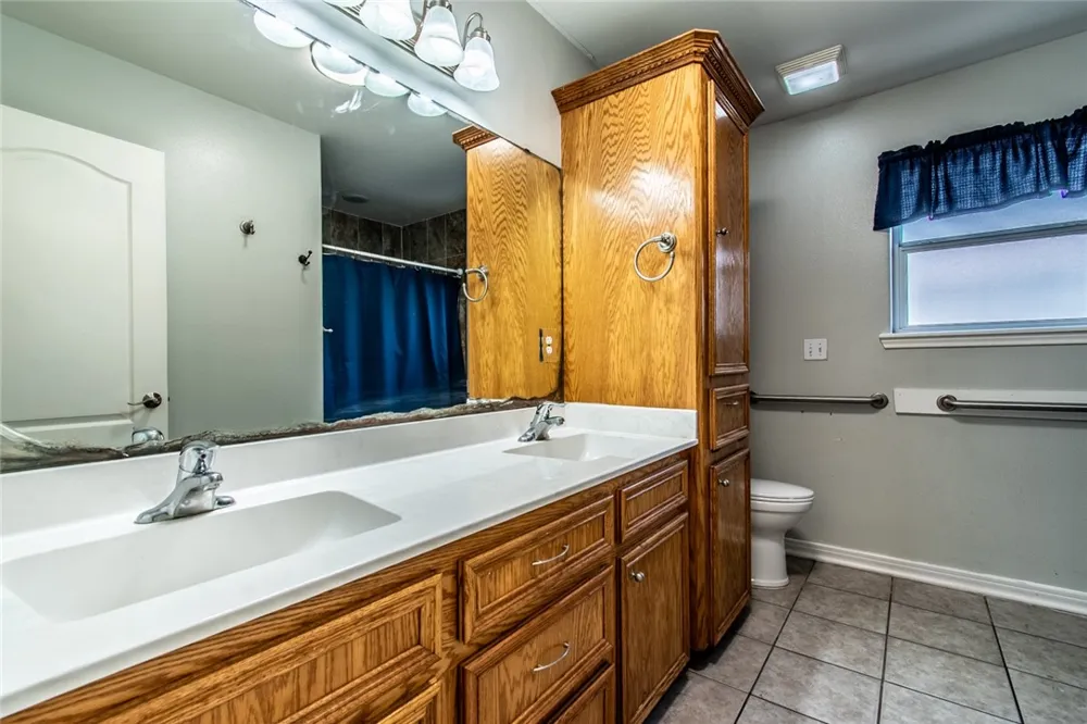 103 Collins Odem, TX 78370