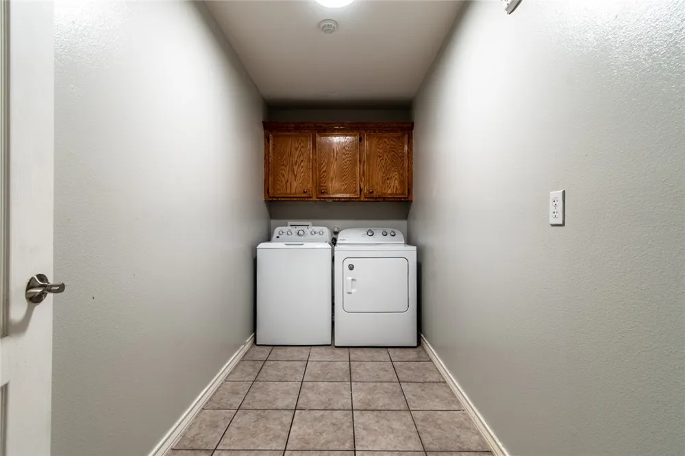 103 Collins Odem, TX 78370