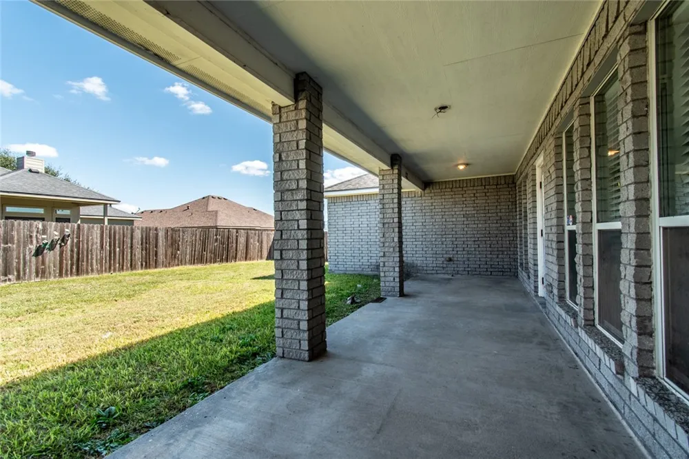 103 Collins Odem, TX 78370