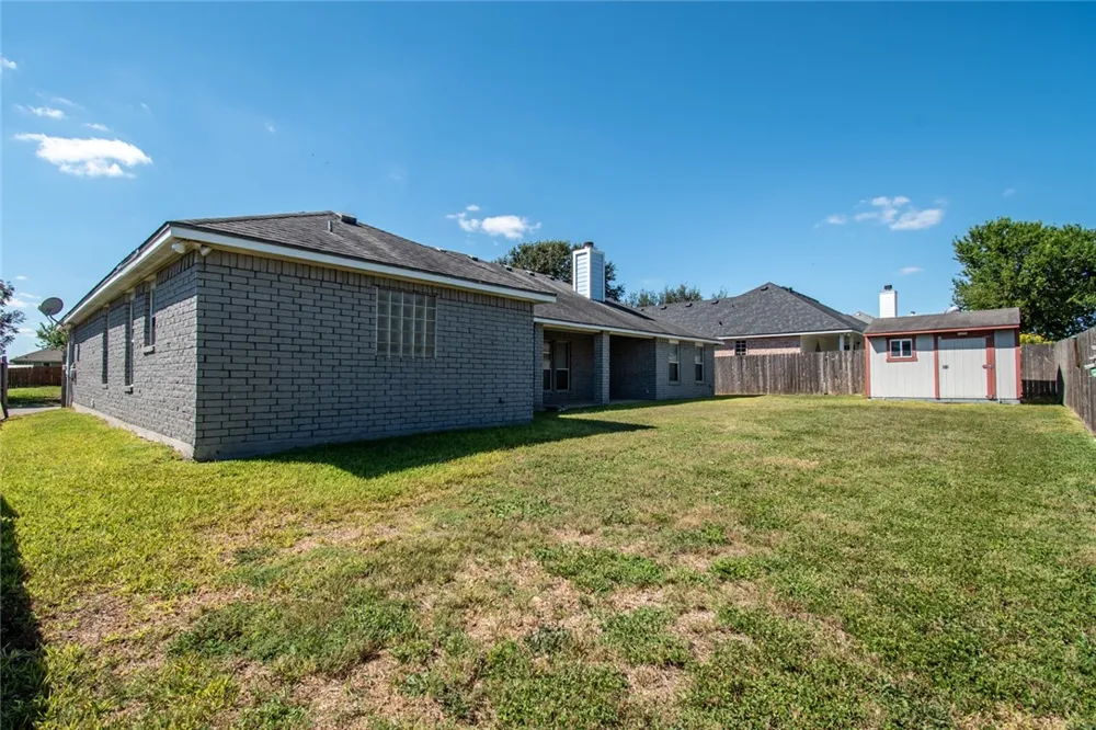 103 Collins Odem, TX 78370