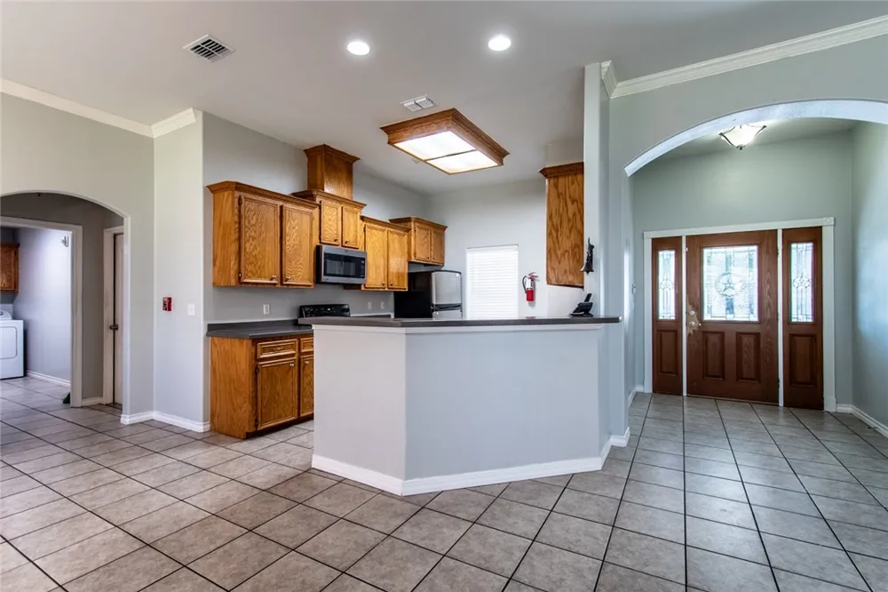 103 Collins Odem, TX 78370