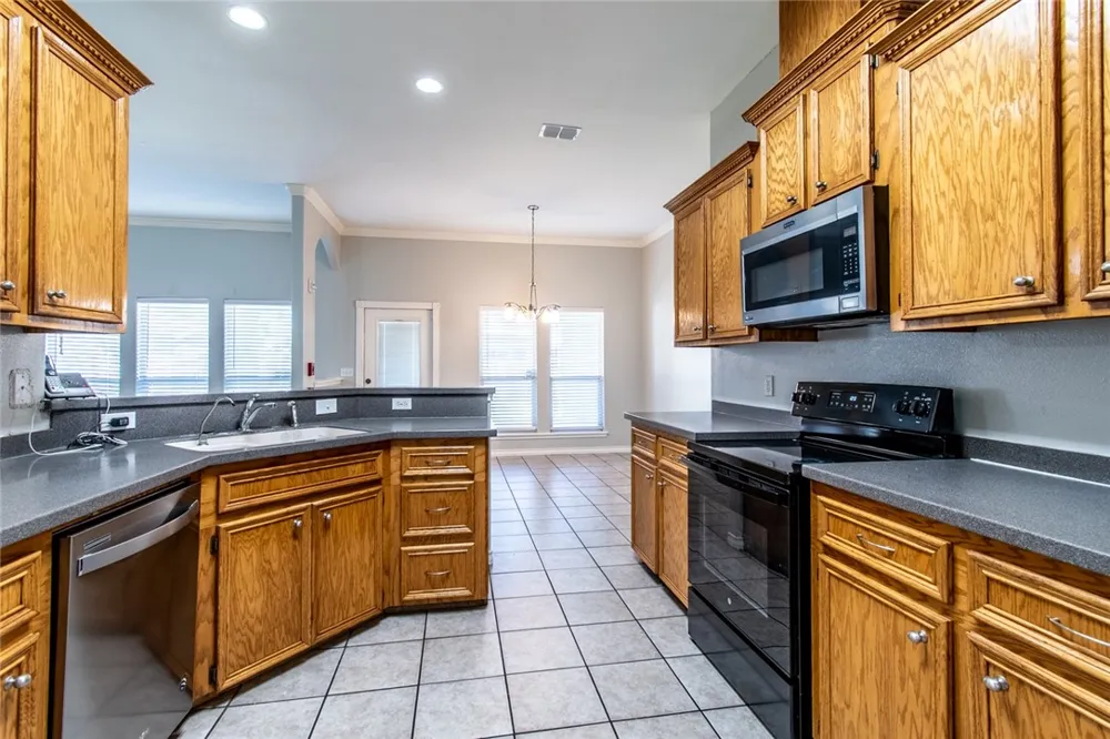 103 Collins Odem, TX 78370