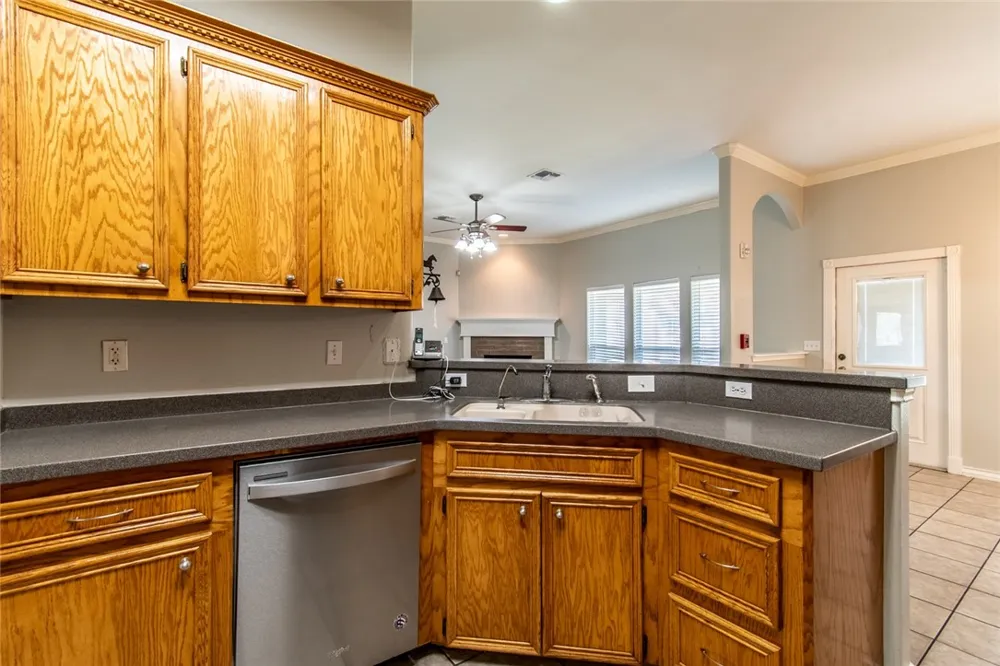 103 Collins Odem, TX 78370
