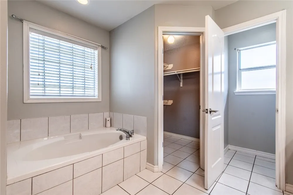 103 Collins Odem, TX 78370