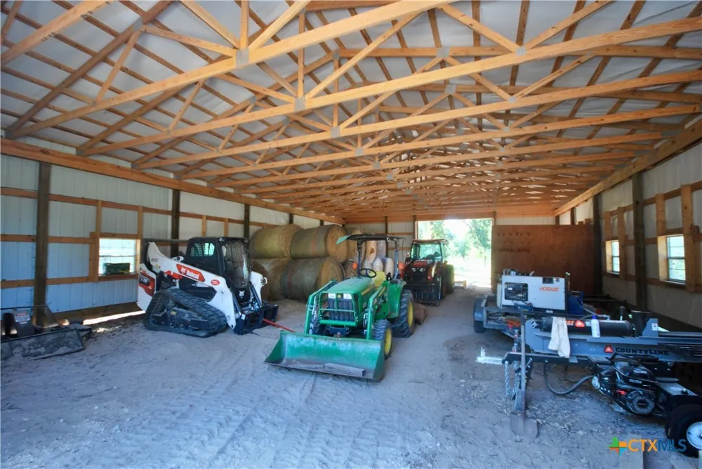3033 County Road 18 Hallettsville, TX 77964