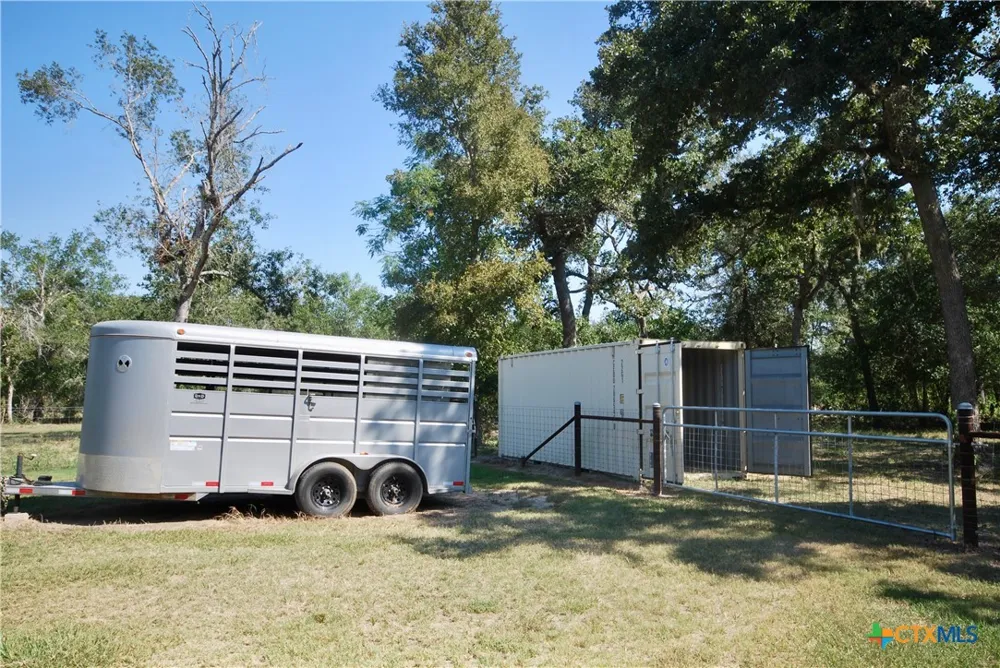 3033 County Road 18 Hallettsville, TX 77964