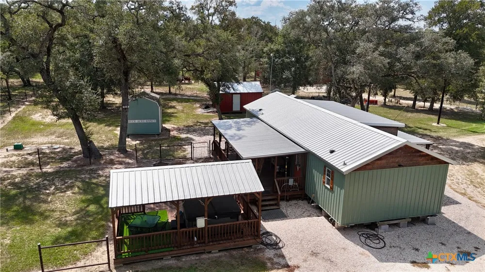 3033 County Road 18 Hallettsville, TX 77964