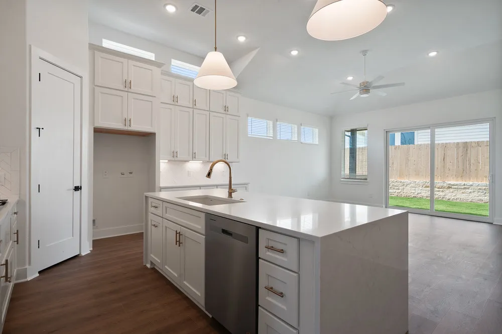 365 San Saba Drive Buda, TX 78610