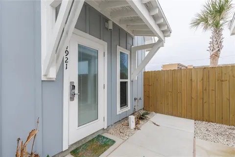 14921 Pirates Cove Drive
