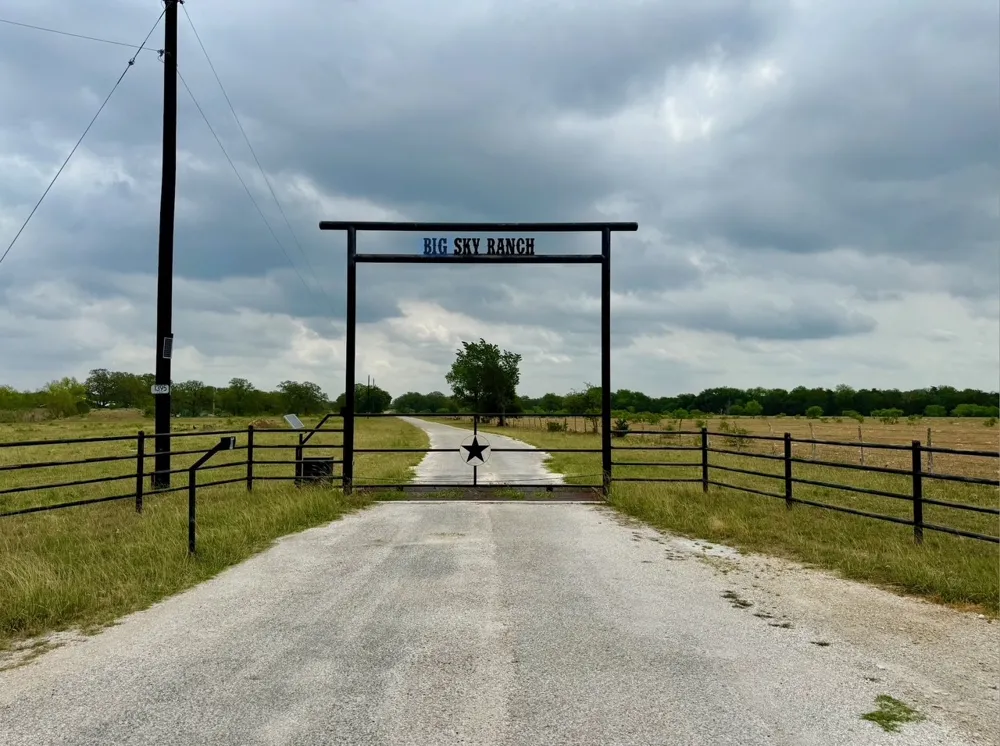 3 Big Sky Ranch Road Smithville, TX 78957