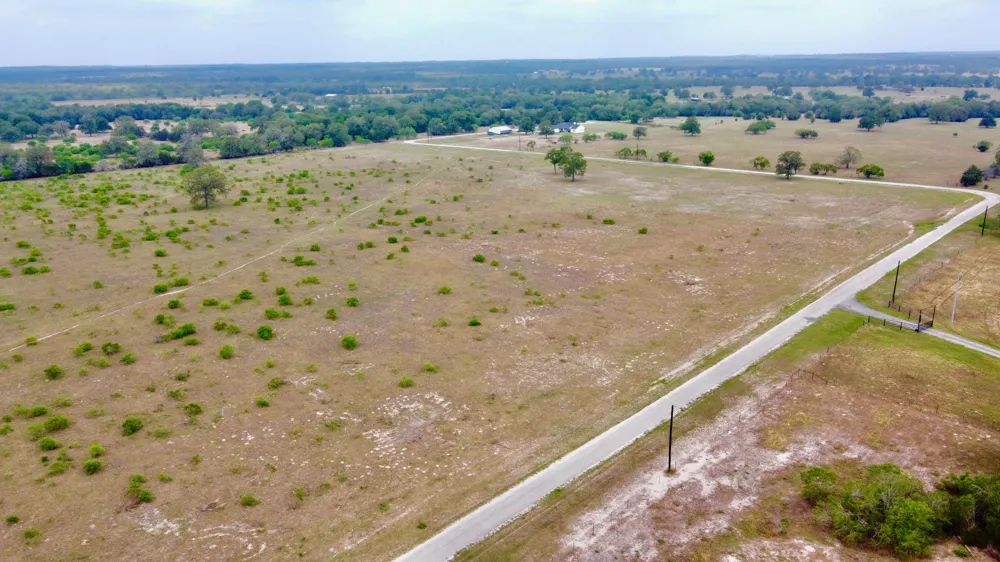 3 Big Sky Ranch Road Smithville, TX 78957